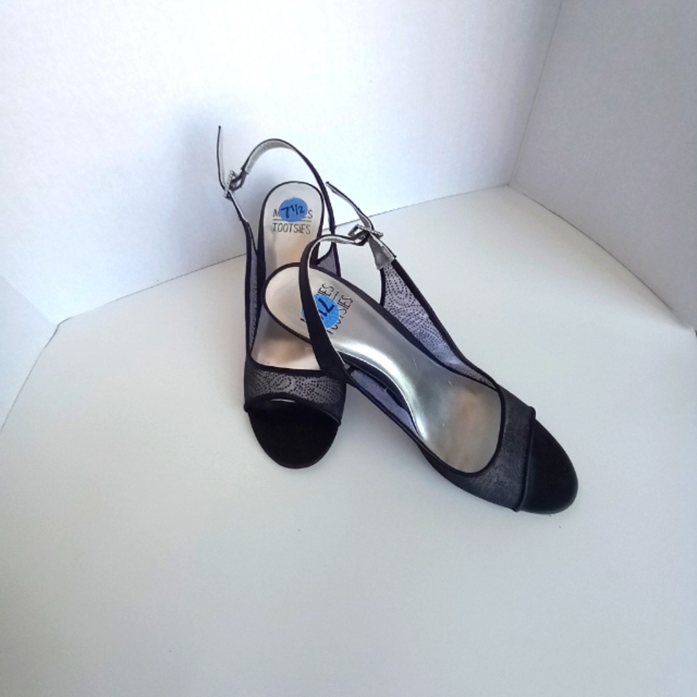 Mootises Tootsie mesh black Lacey slingback7 1/2 NWOT 3 1/2 heel open toe.